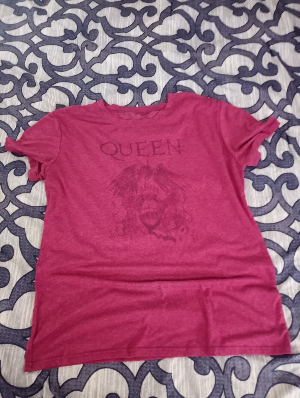 Vintage 70s QUEEN Authentic Tshirt